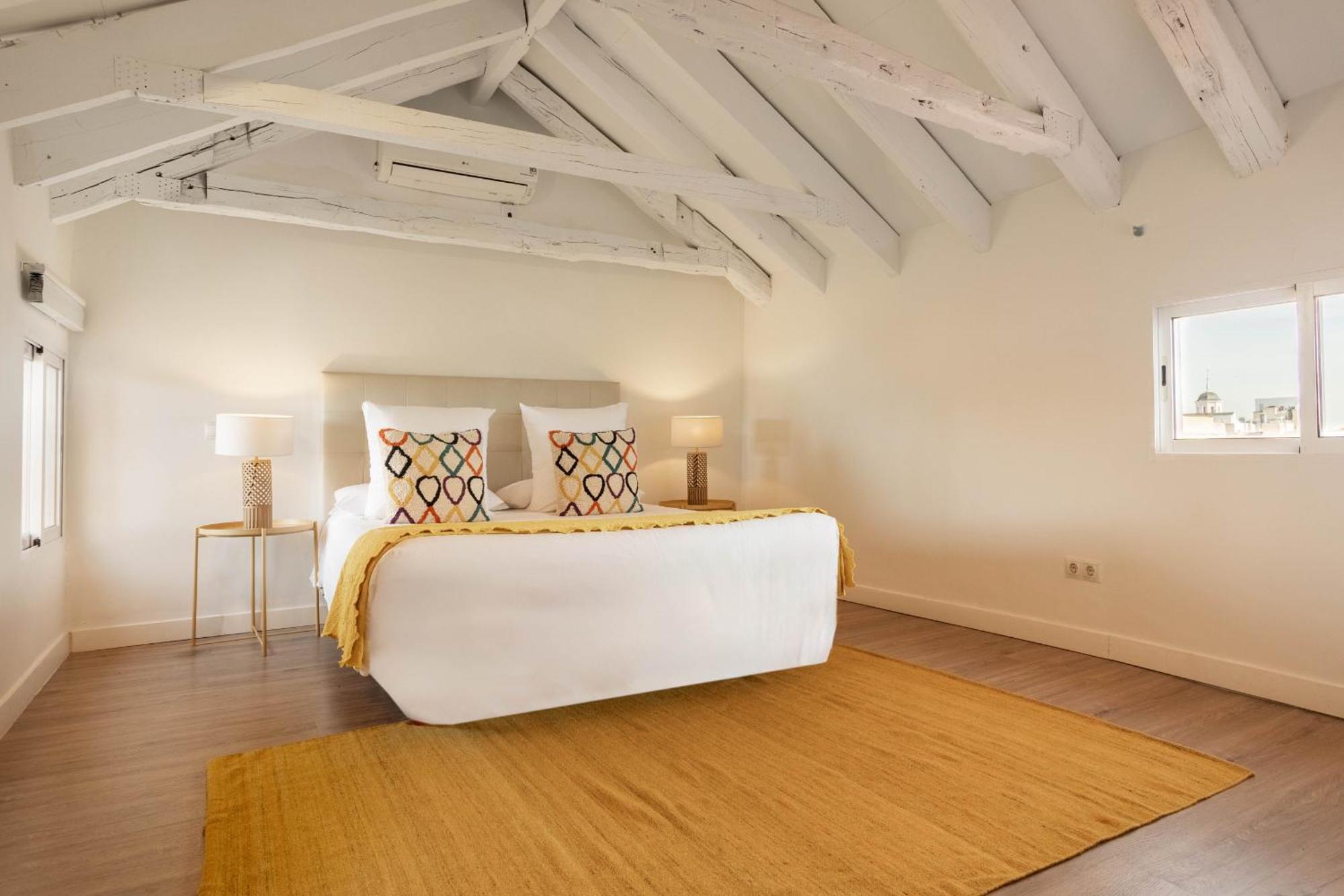 Apartamento Plaza Mayor Attic En มาดริด ภายนอก รูปภาพ